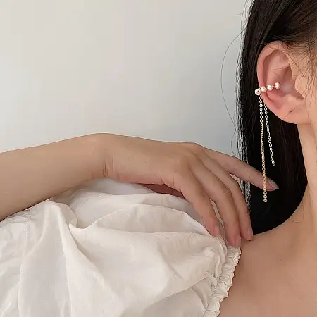 Freshwater Pearls Ear Cuff