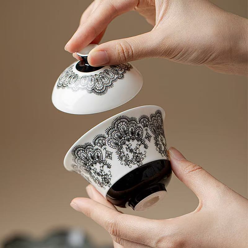 lm_image___2zfov swiper-item-image___2SBSc cover___2hGtr