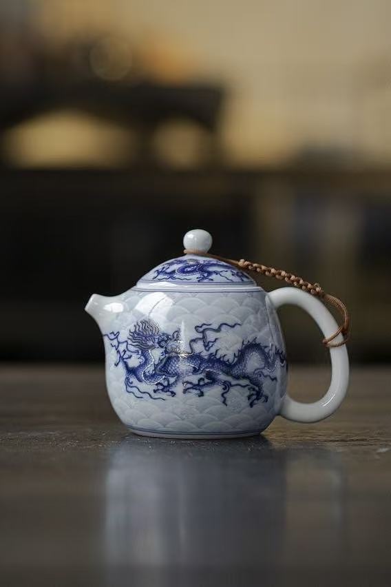 Dragon Egg Porcelain Teapot 130ml