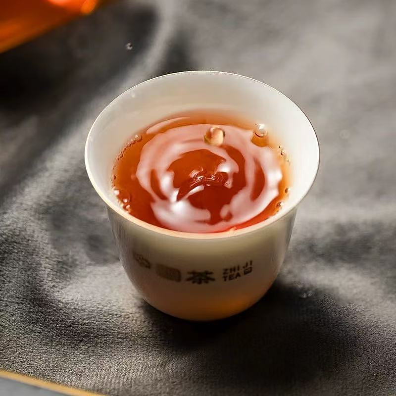 lm_image___2zfov swiper-item-image___2SBSc cover___2hGtr