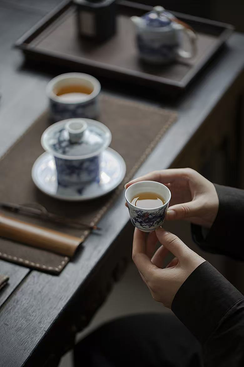 lm_image___2zfov swiper-item-image___2SBSc cover___2hGtr