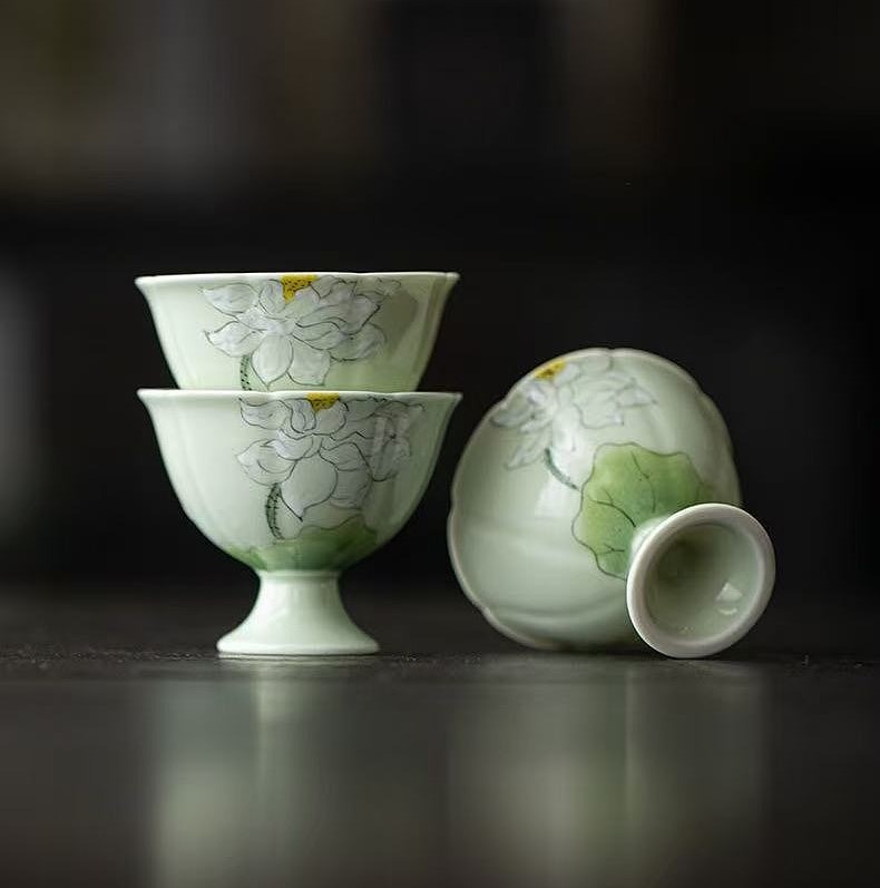 Apple Green Lotus Teacup 50ml