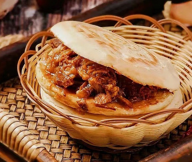 lm_image___2zfov swiper-item-image___2SBSc cover___2hGtr