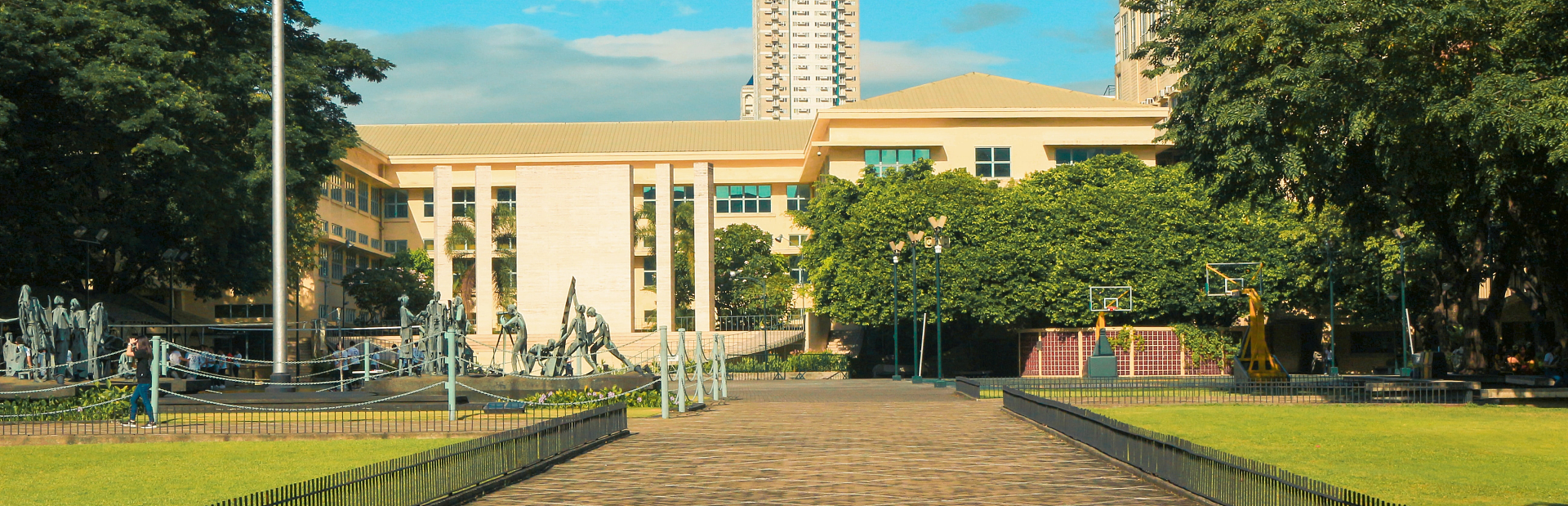 lm_image___2zfov swiper-item-img___1bCLM cover___2hGtr