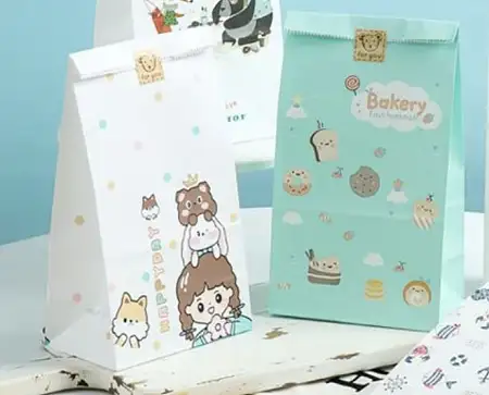 Cute paper gift bag卡通纸袋