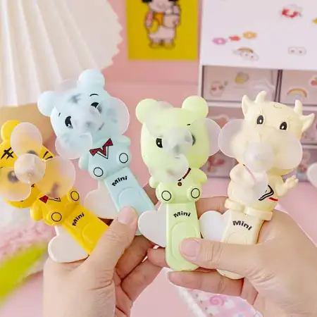 Hand press cute fan 卡通手压风扇