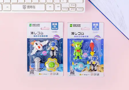 Assorted eraser set 卡通多彩橡皮擦 吸卡包装