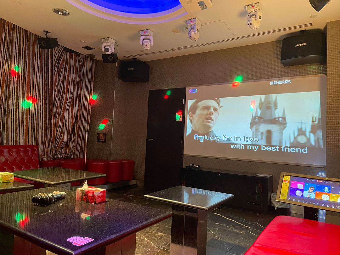 lm_image___2zfov swiper-item-image___2SBSc cover___2hGtr