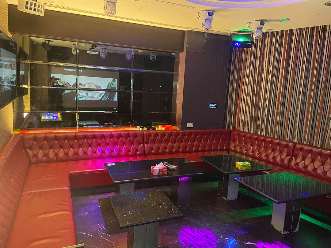 lm_image___2zfov swiper-item-image___2SBSc cover___2hGtr