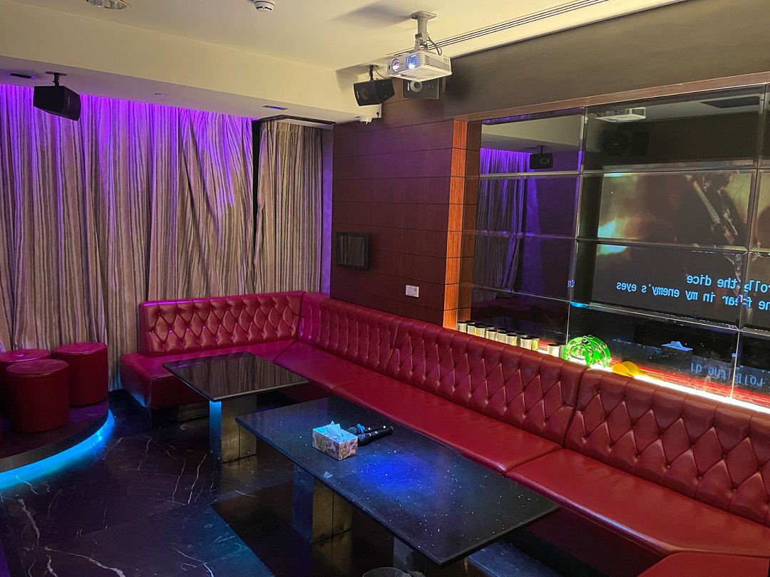 lm_image___2zfov swiper-item-image___2SBSc cover___2hGtr