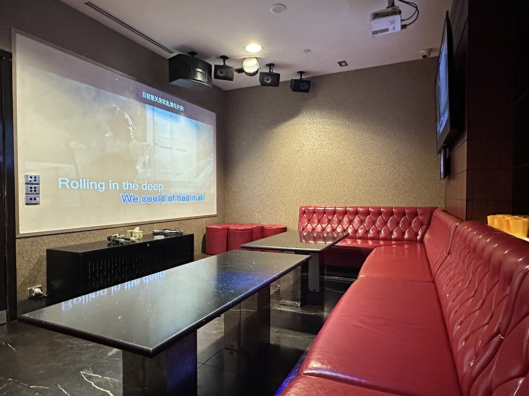 lm_image___2zfov swiper-item-image___2SBSc cover___2hGtr