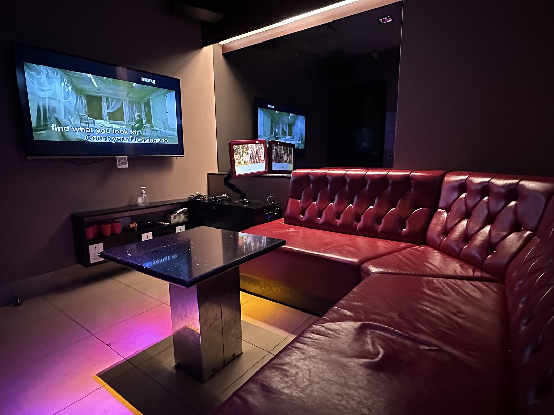 lm_image___2zfov swiper-item-image___2SBSc cover___2hGtr