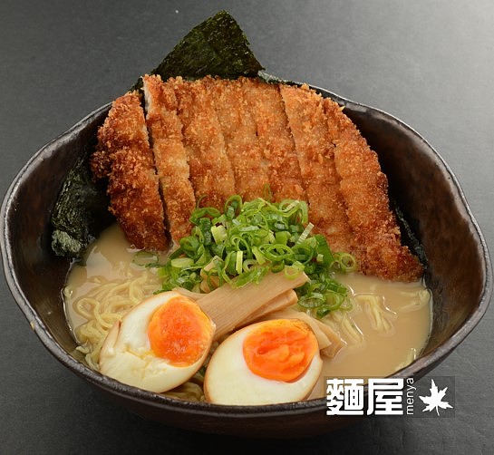 Tonkatsu Ramen (とんこつラーメン) 炸猪扒拉面