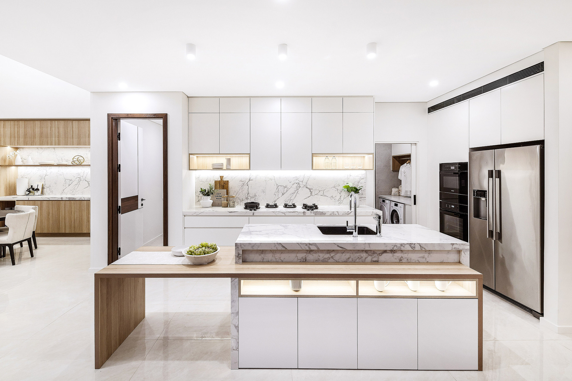 lm_image___2zfov swiper-item-img___1bCLM cover___2hGtr