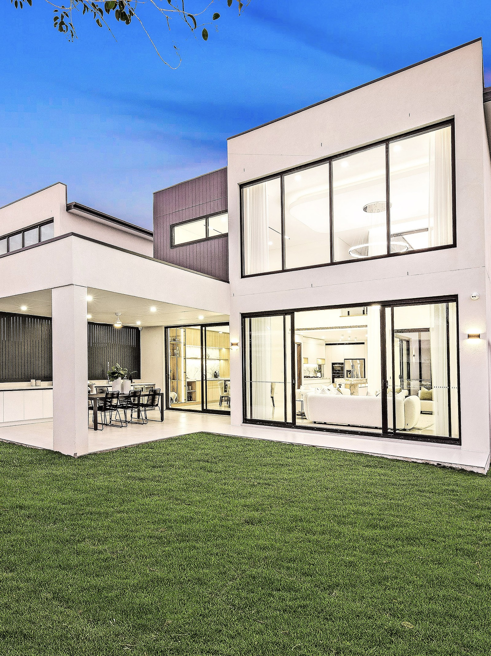 lm_image___2zfov  cover___2hGtr