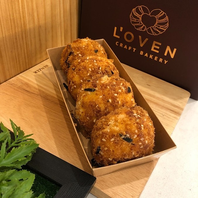 【冷藏】Loven ⾁松小贝 (1盒4件) 约230G