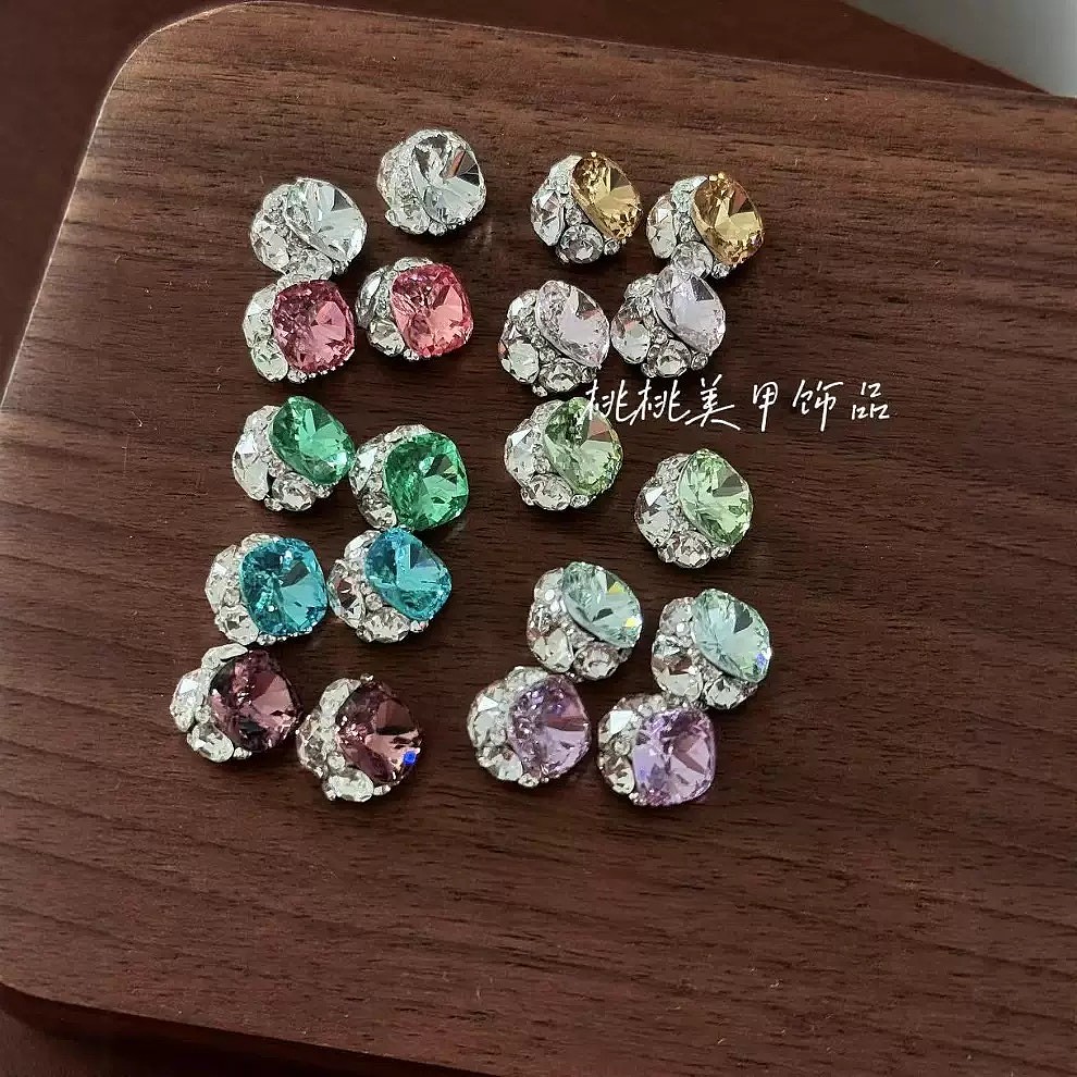 lm_image___2zfov swiper-item-image___2SBSc cover___2hGtr