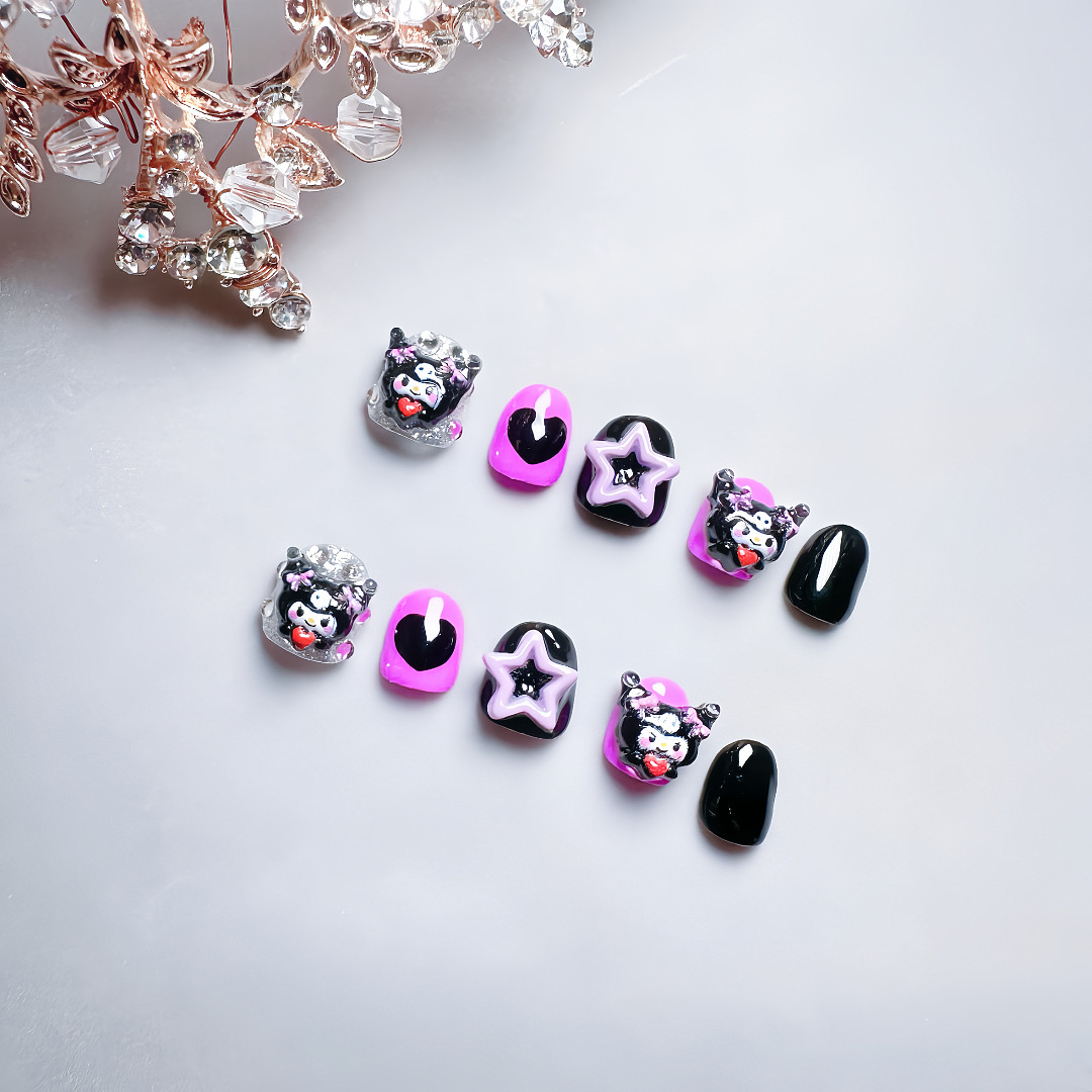 Goth Kuromi (kids' nails)