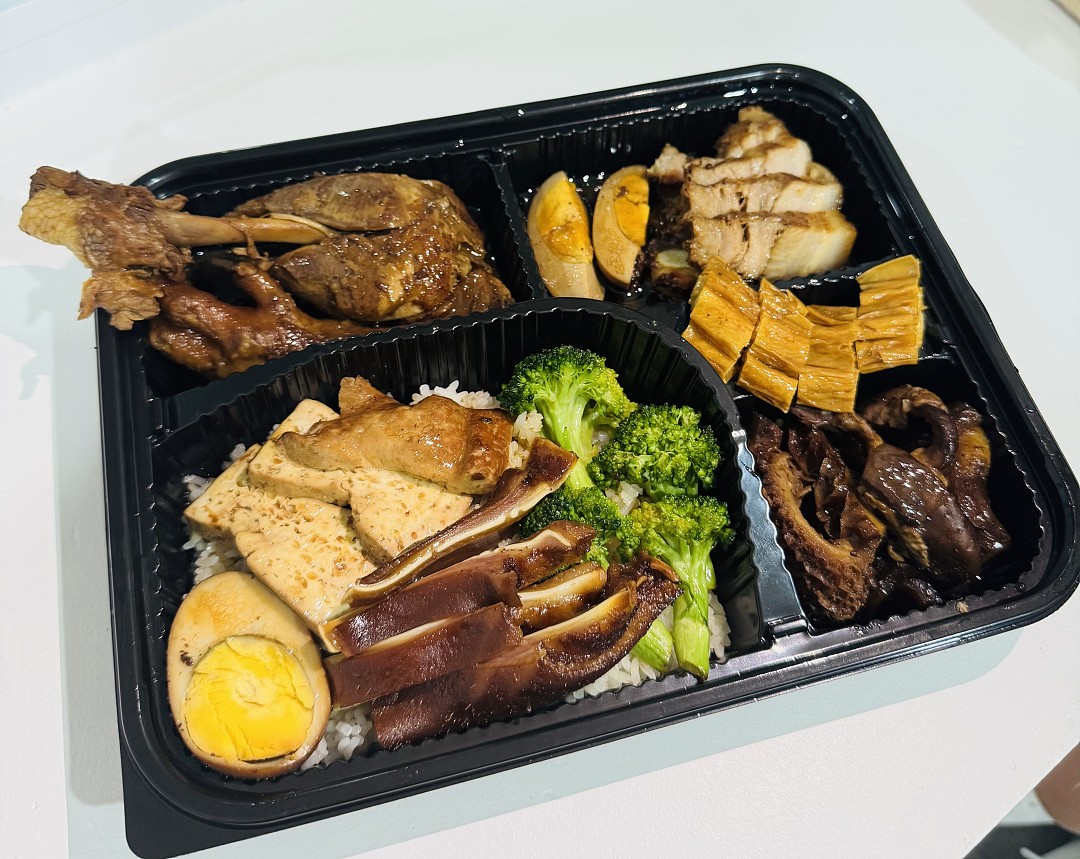 lm_image___2zfov swiper-item-image___2SBSc cover___2hGtr