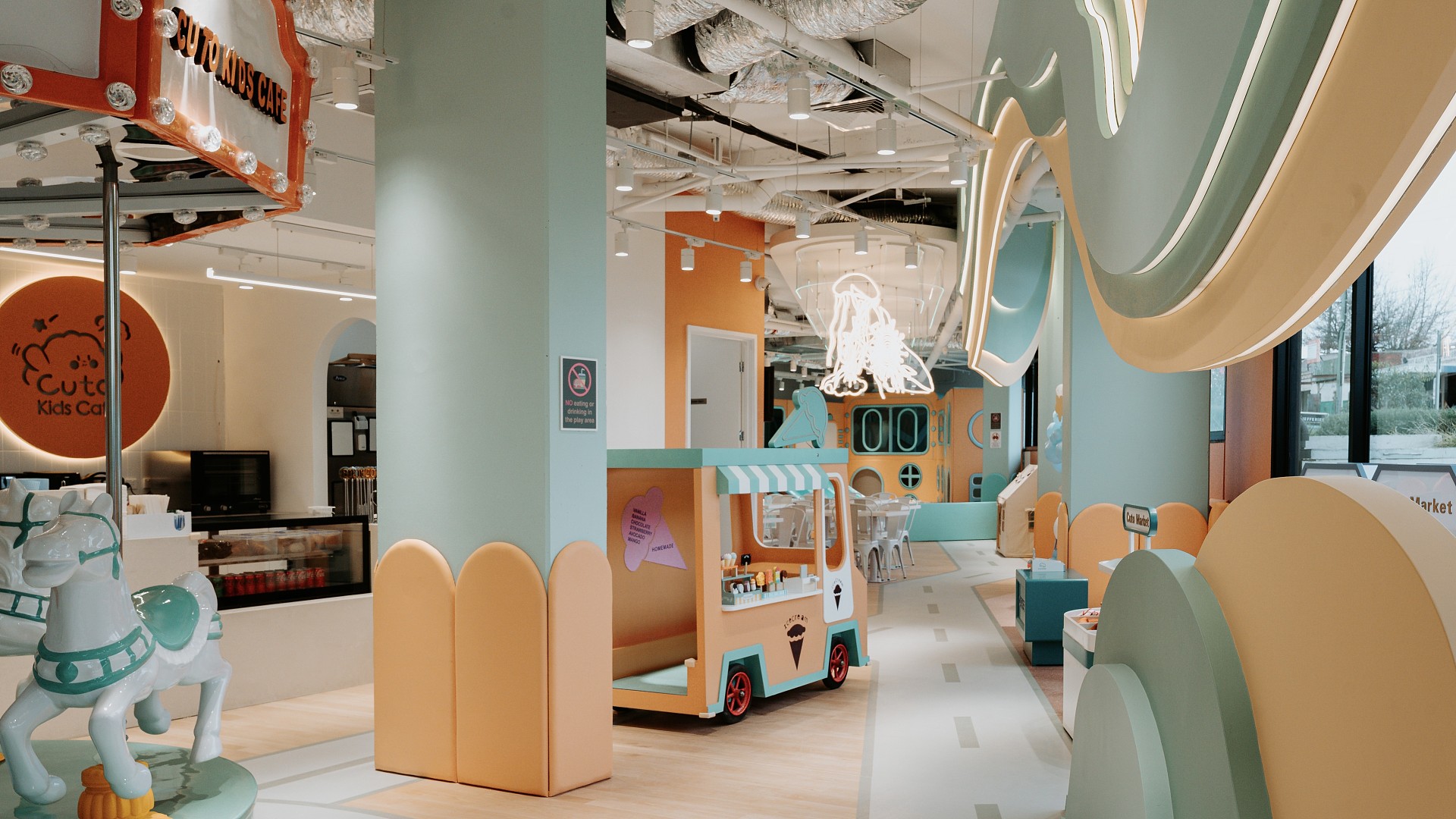 lm_image___2zfov  cover___2hGtr