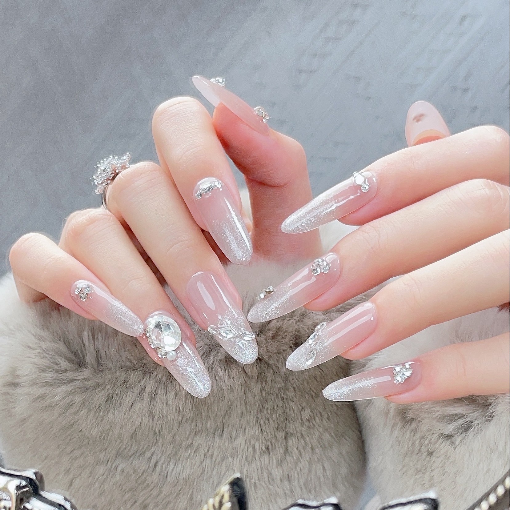 lm_image___2zfov swiper-item-img___1bCLM cover___2hGtr