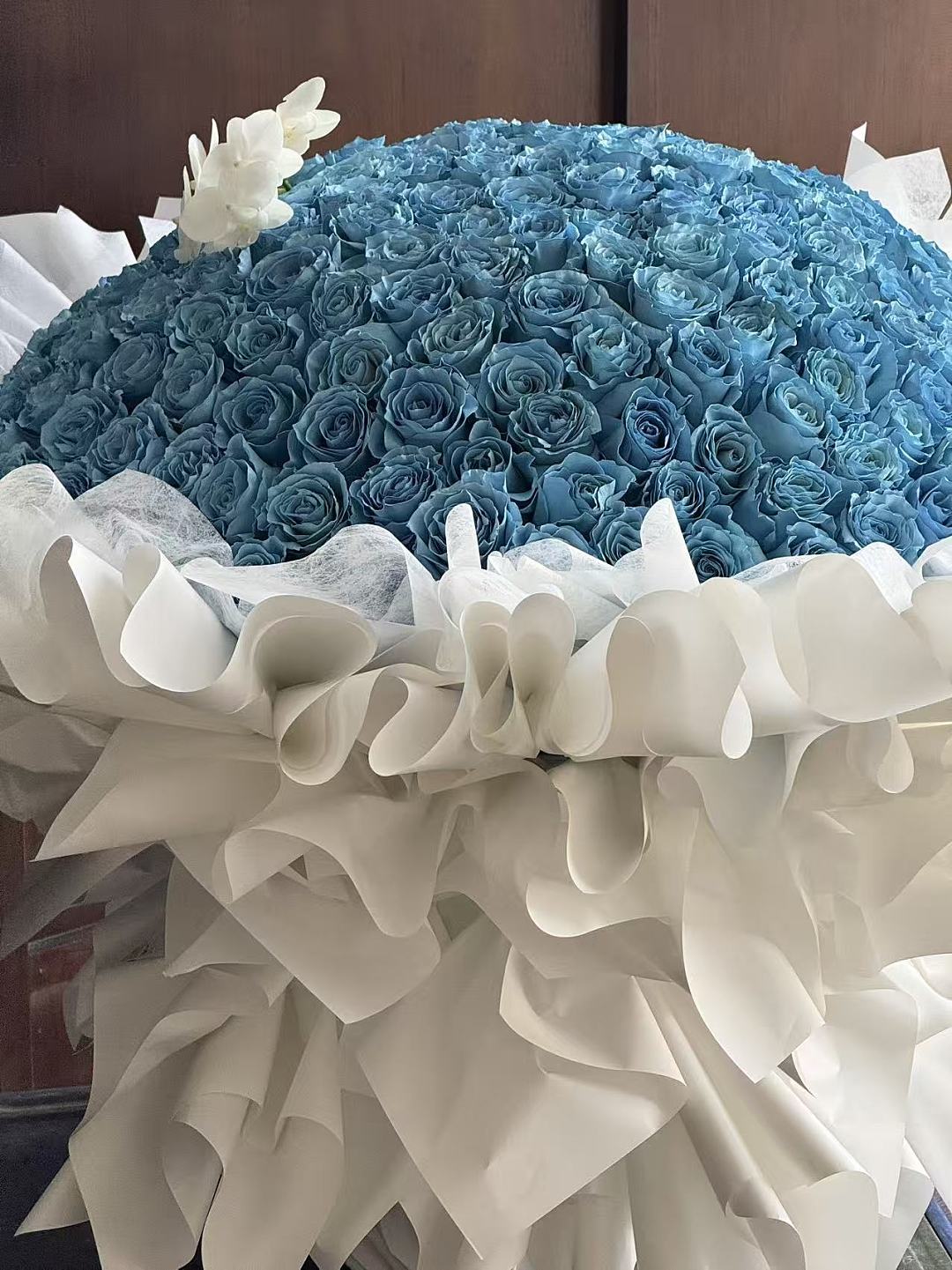 lm_image___2zfov swiper-item-image___2SBSc cover___2hGtr