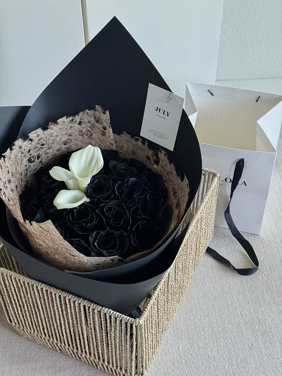 lm_image___2zfov swiper-item-image___2SBSc cover___2hGtr