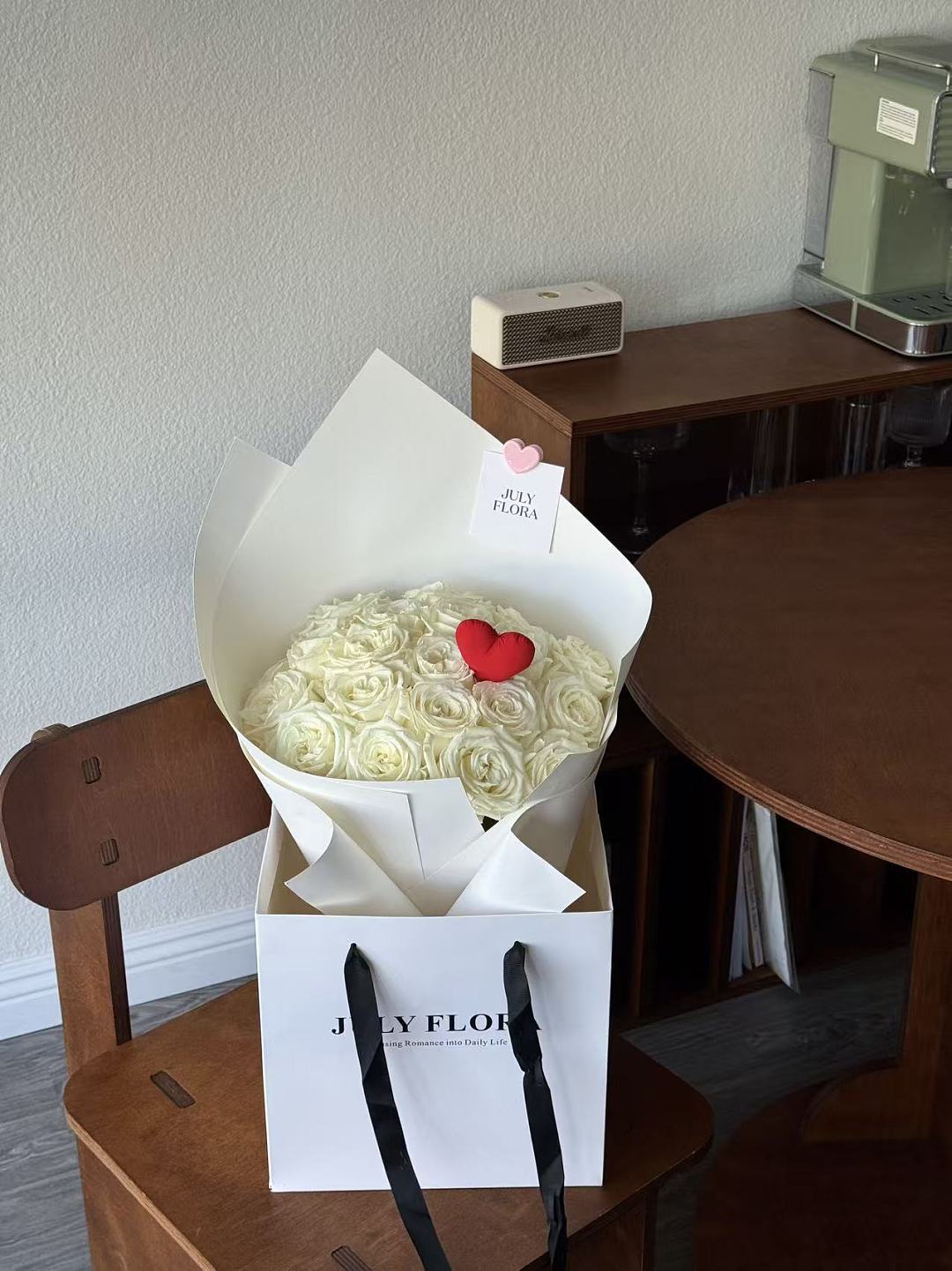 lm_image___2zfov swiper-item-image___2SBSc cover___2hGtr