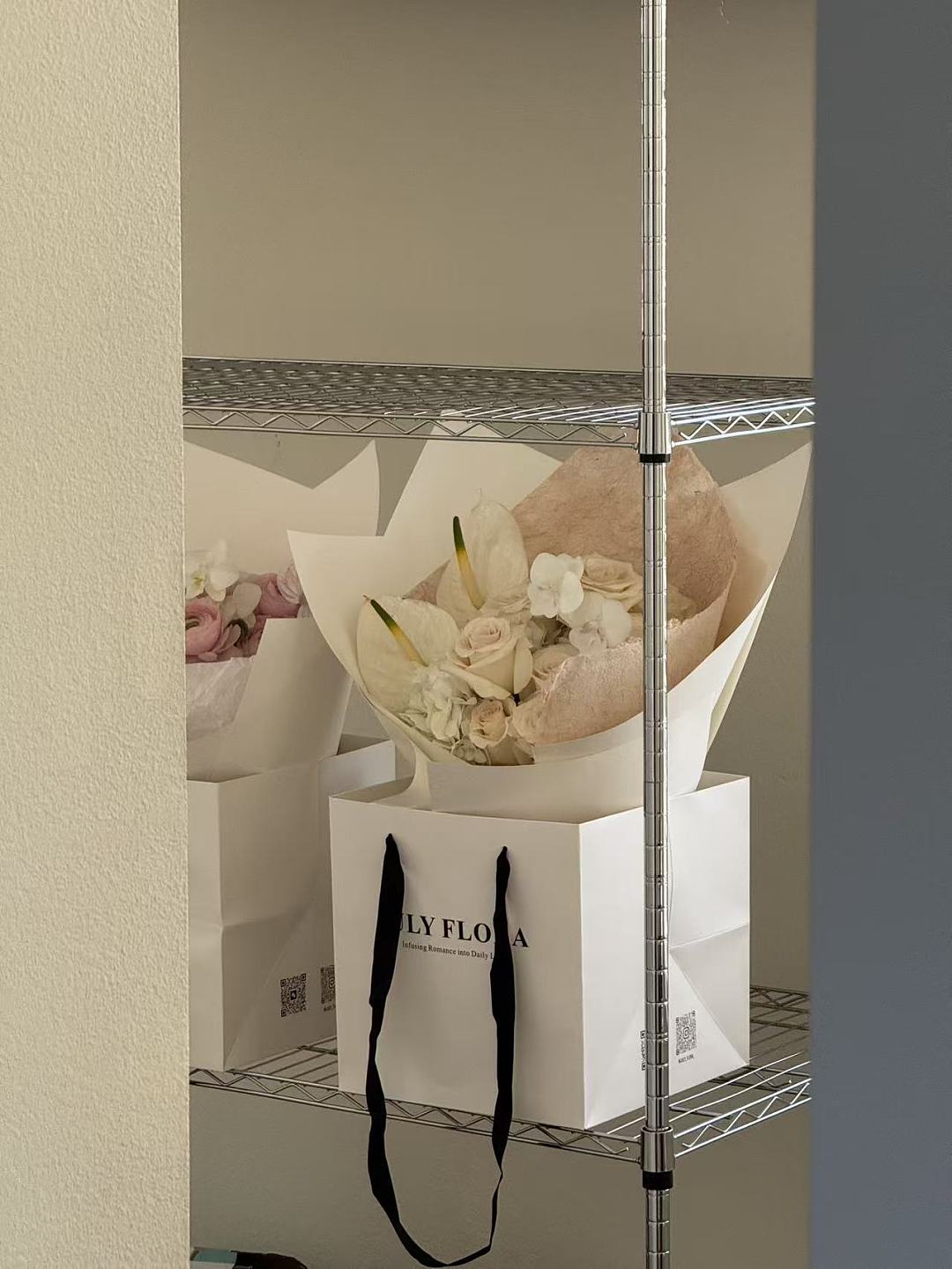 lm_image___2zfov swiper-item-image___2SBSc cover___2hGtr