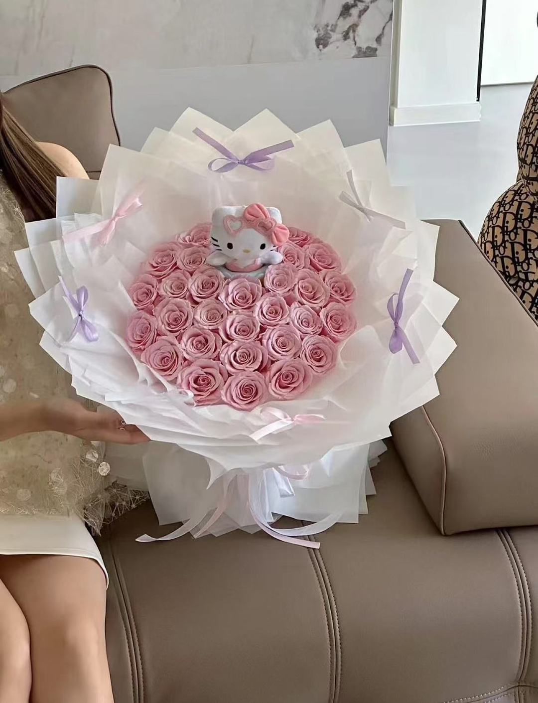 33 Pink Preserved Flowers with Kitty