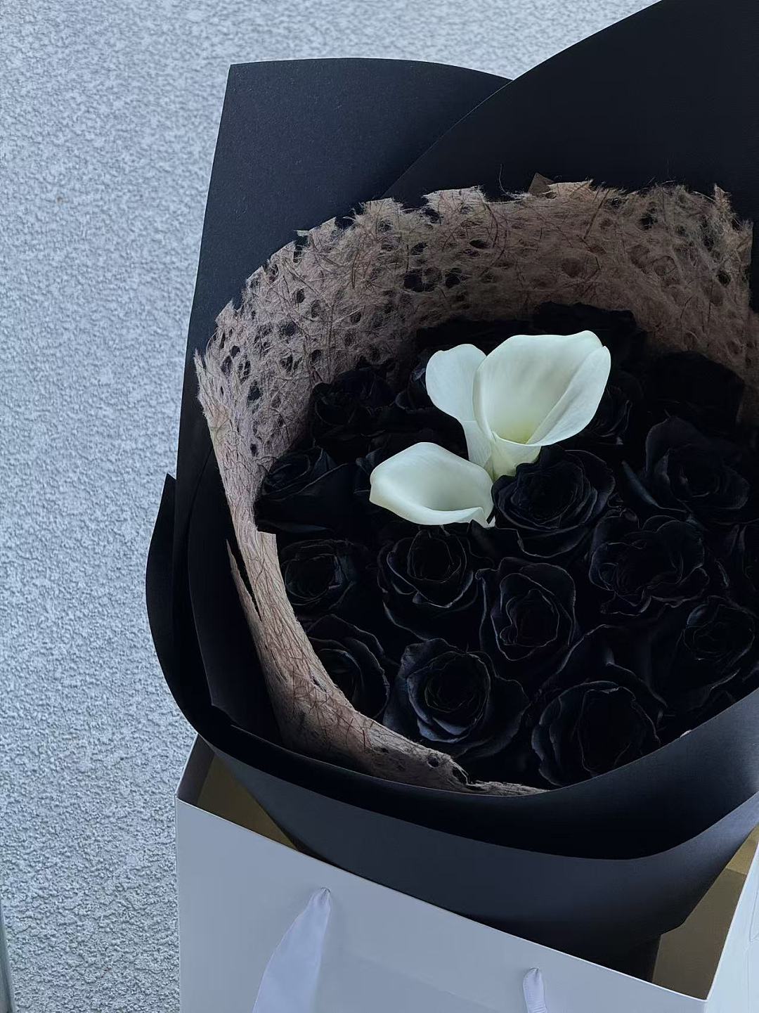 lm_image___2zfov swiper-item-image___2SBSc cover___2hGtr