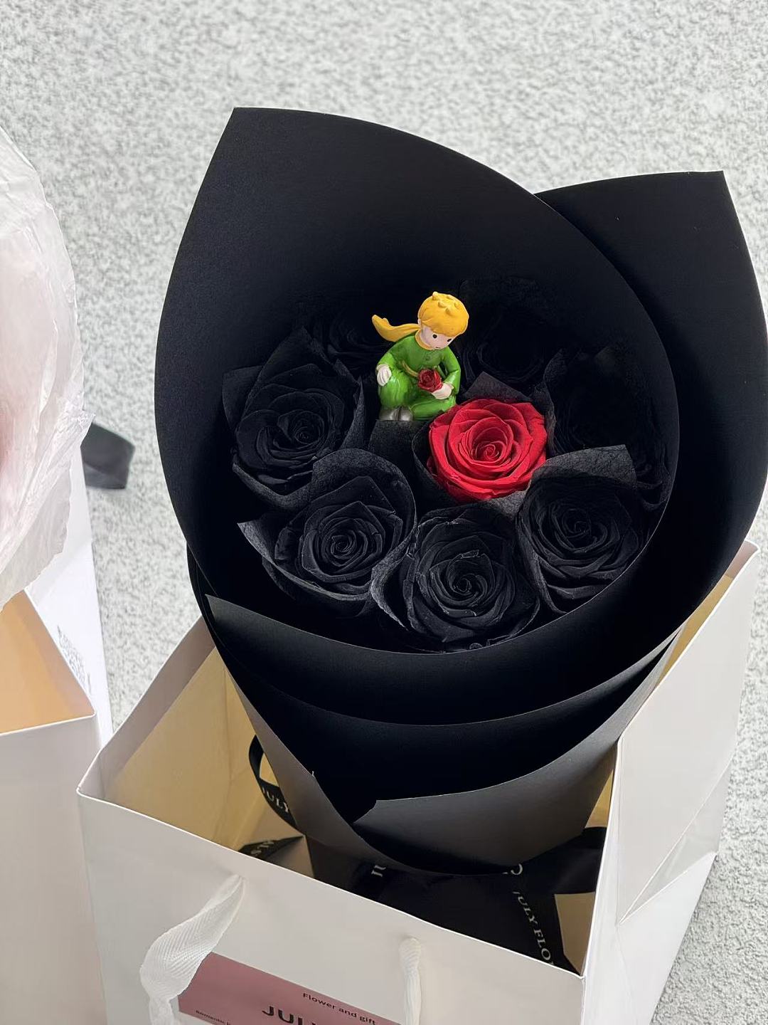 lm_image___2zfov swiper-item-image___2SBSc cover___2hGtr