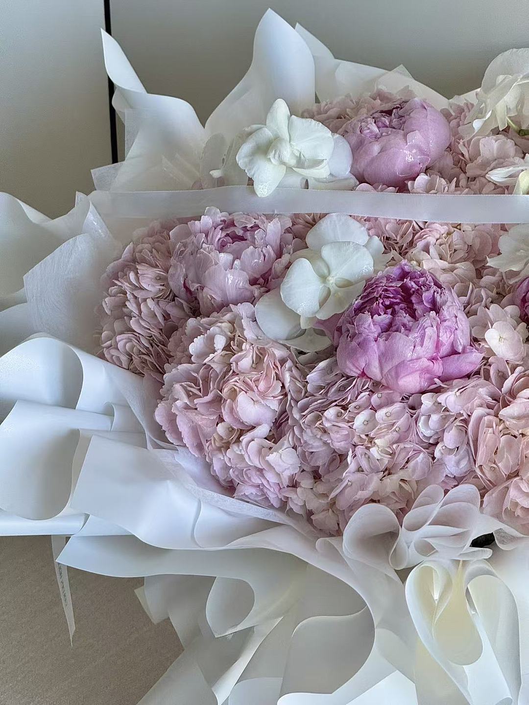 Hydrangea Mixed Flowers (Medium)