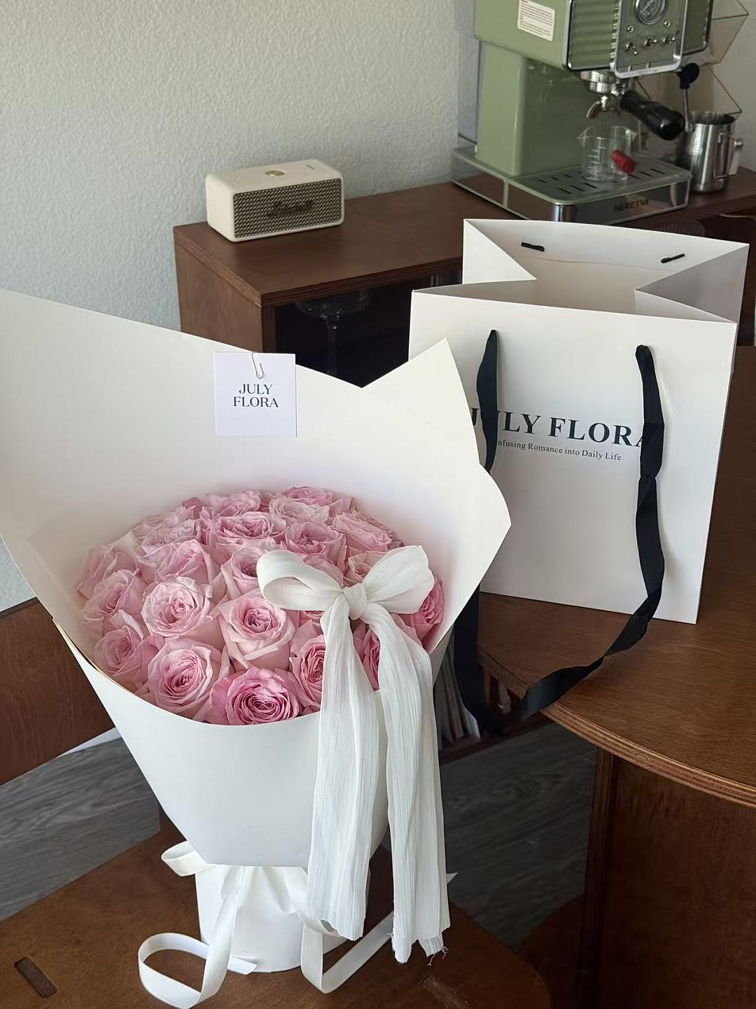 lm_image___2zfov swiper-item-image___2SBSc cover___2hGtr