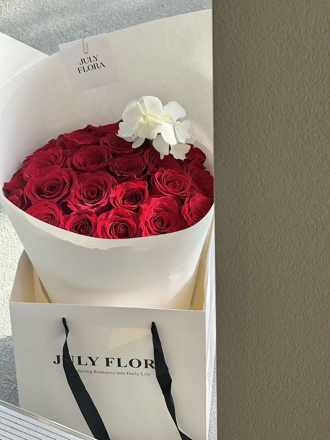 lm_image___2zfov swiper-item-image___2SBSc cover___2hGtr