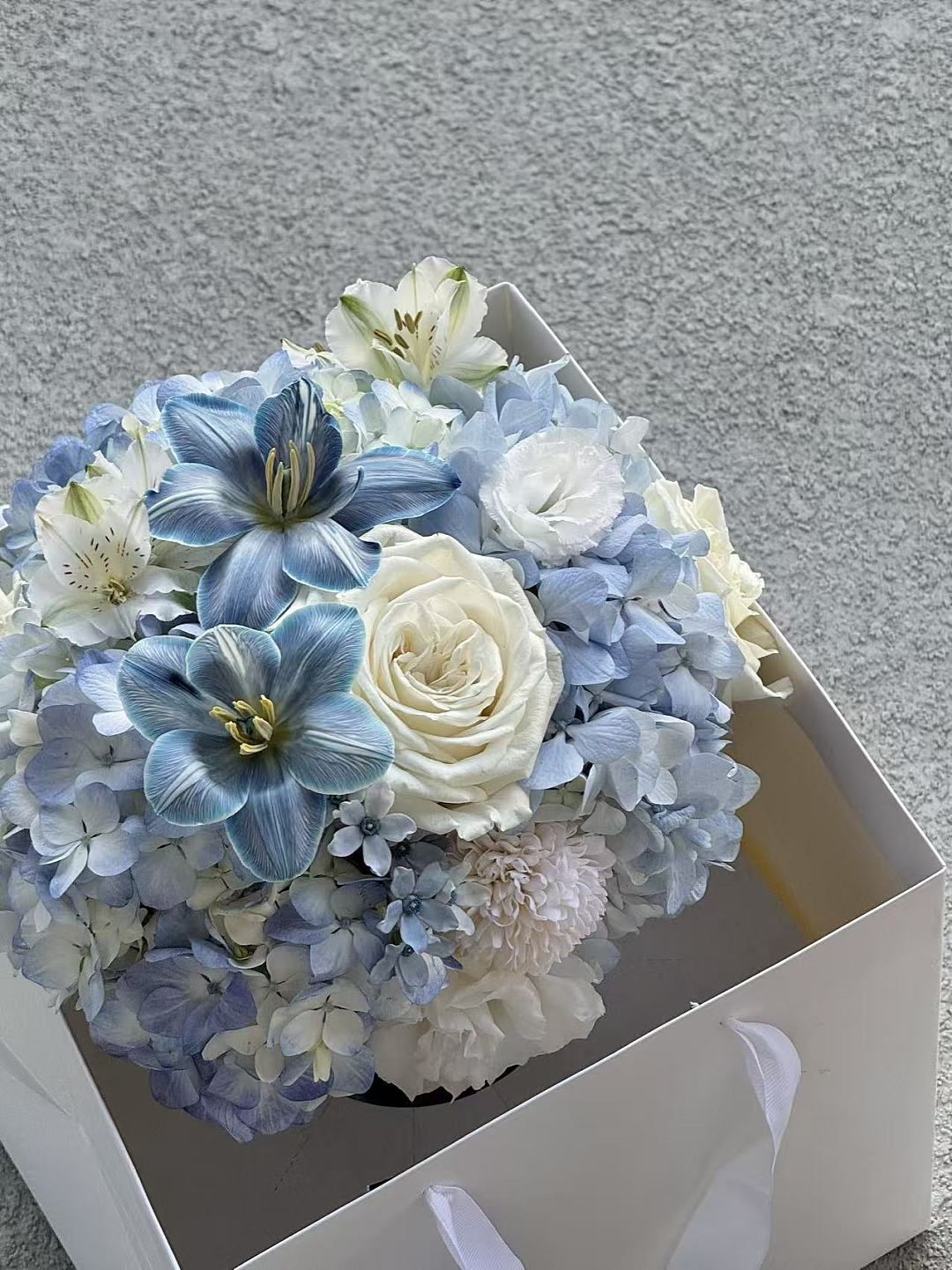 lm_image___2zfov swiper-item-image___2SBSc cover___2hGtr