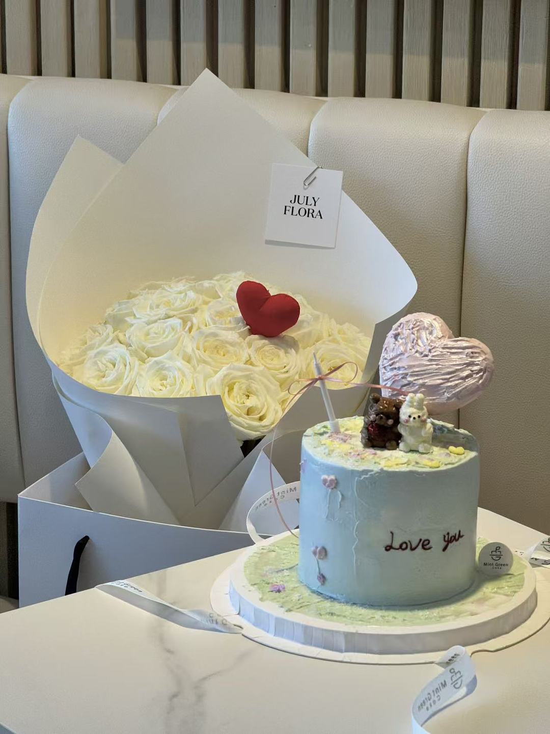 lm_image___2zfov swiper-item-image___2SBSc cover___2hGtr