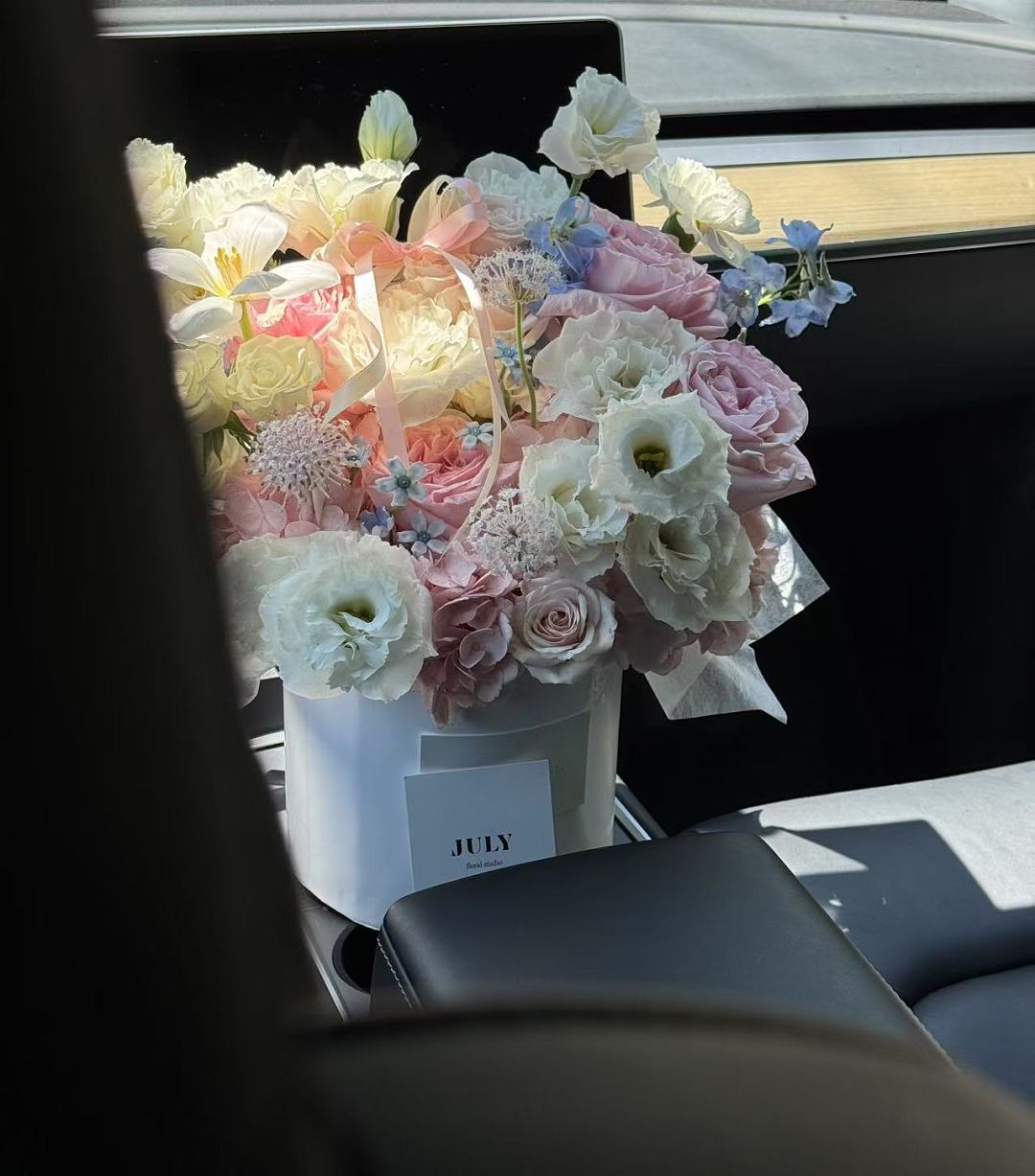 Medium White & Pink Mixed Flower Bouquet