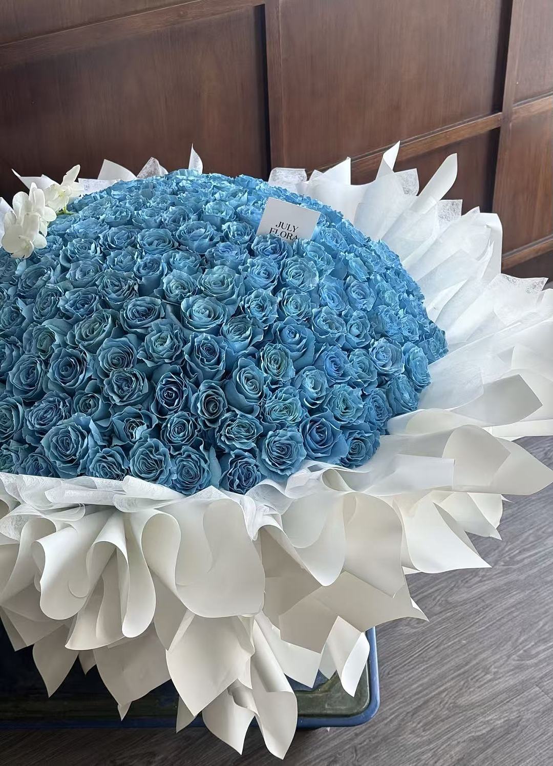 lm_image___2zfov swiper-item-image___2SBSc cover___2hGtr