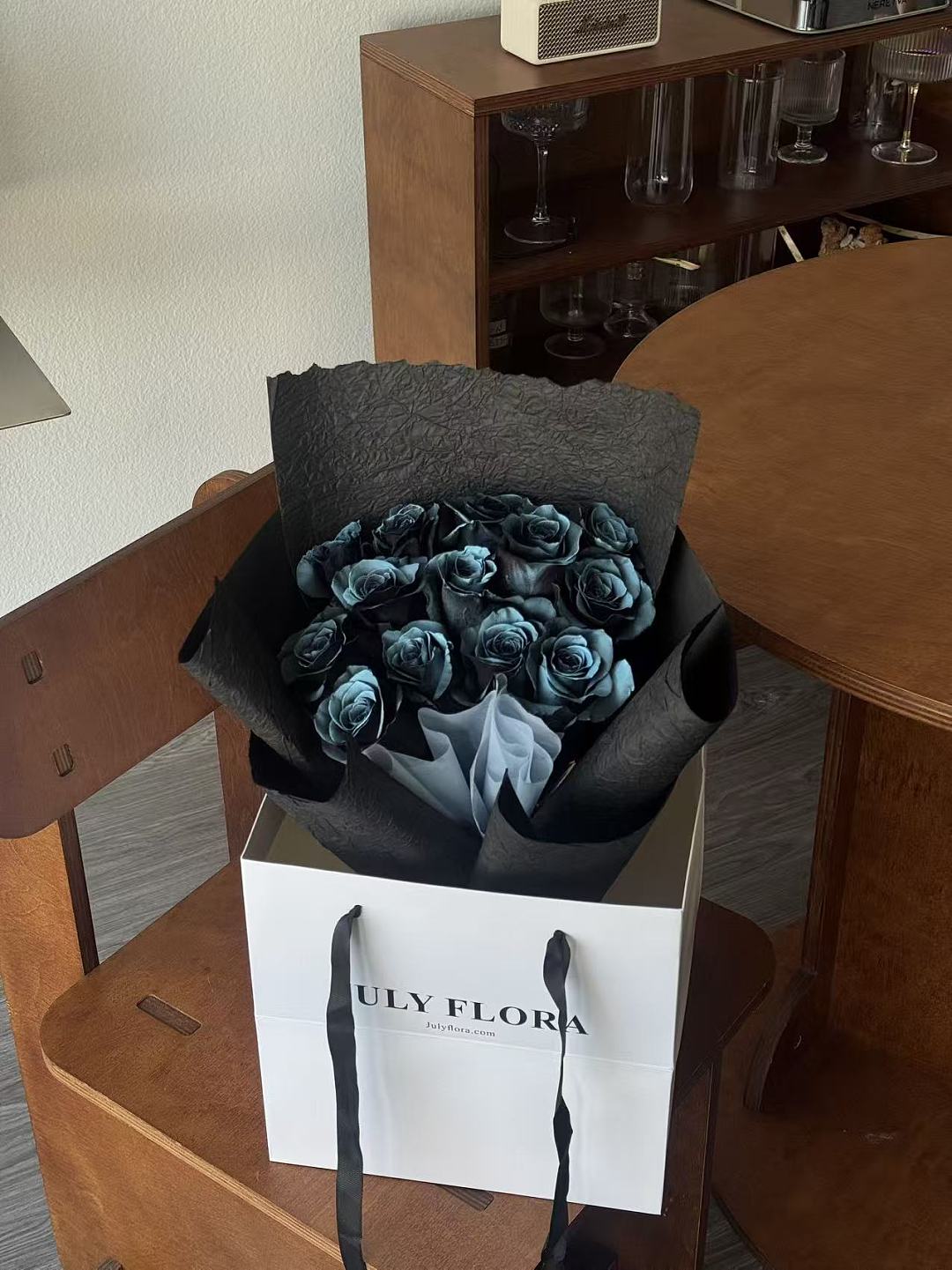 lm_image___2zfov swiper-item-image___2SBSc cover___2hGtr