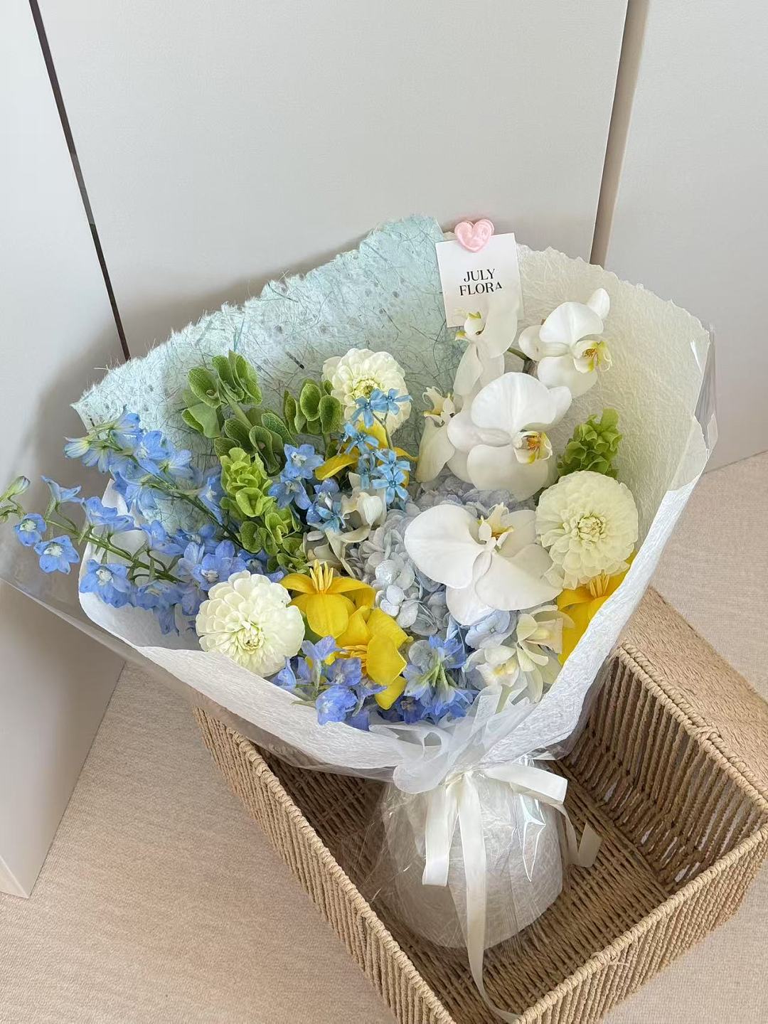 Large Blue & White Mixed Flower Bouquet