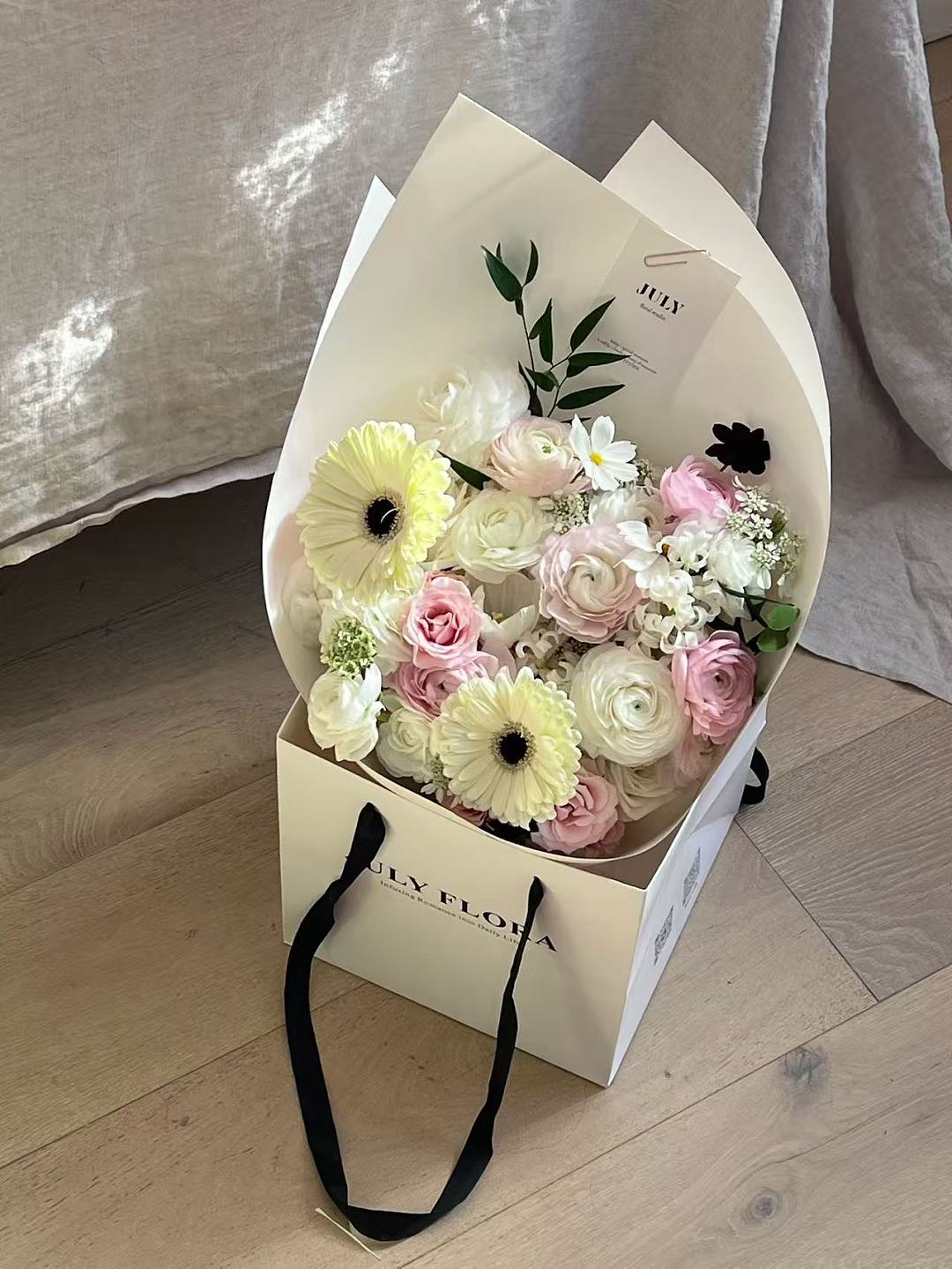 lm_image___2zfov swiper-item-image___2SBSc cover___2hGtr