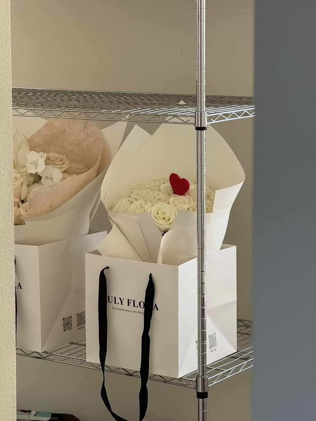 lm_image___2zfov swiper-item-image___2SBSc cover___2hGtr