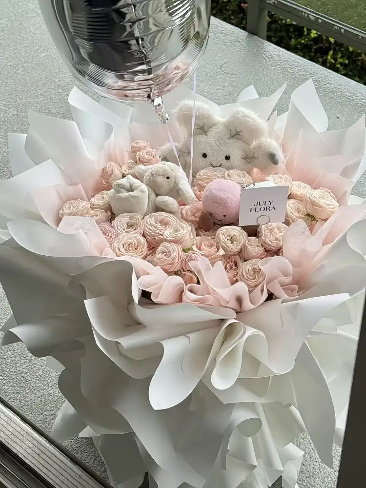 Large Fresh Flower Bouquet (Excluding Jellycat)
