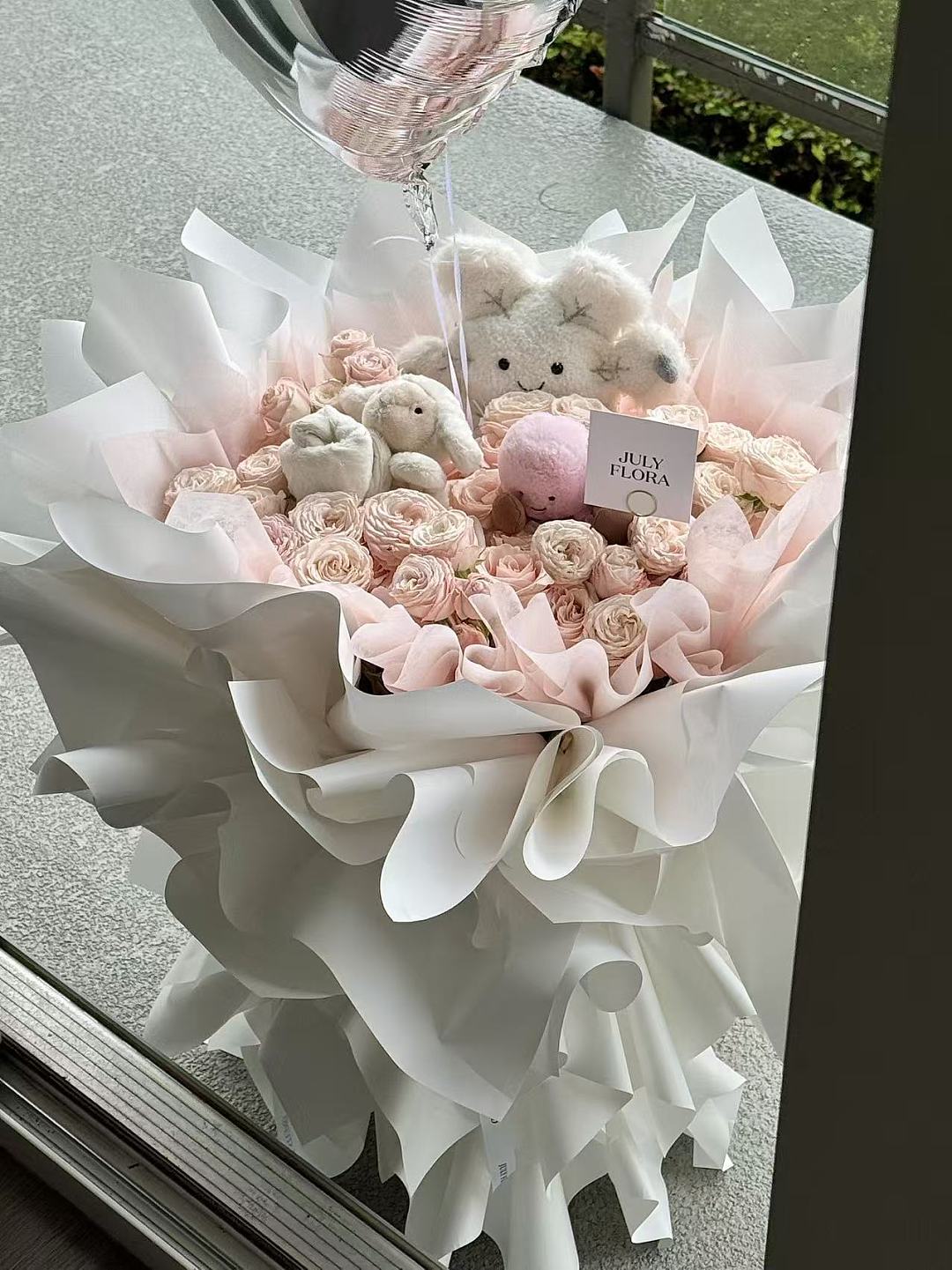 lm_image___2zfov swiper-item-image___2SBSc cover___2hGtr