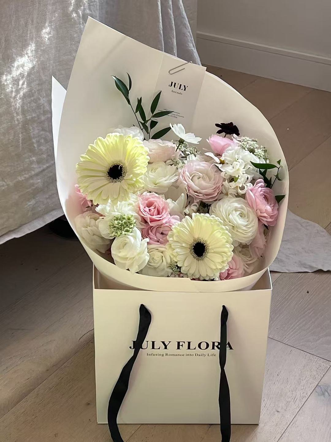 lm_image___2zfov swiper-item-image___2SBSc cover___2hGtr