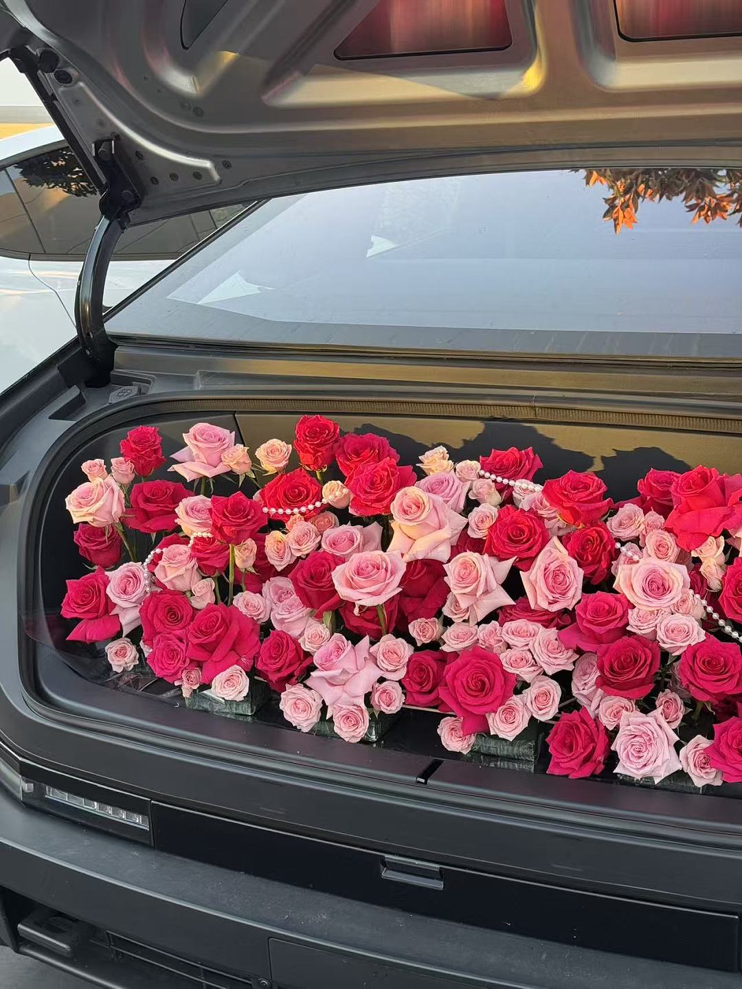 lm_image___2zfov swiper-item-image___2SBSc cover___2hGtr