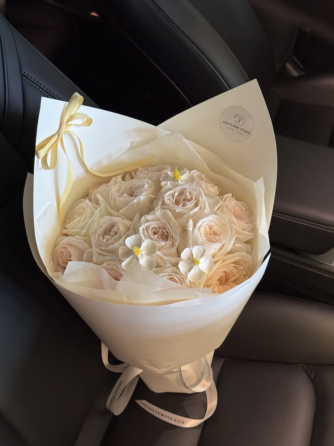 14 White O'Hara Roses