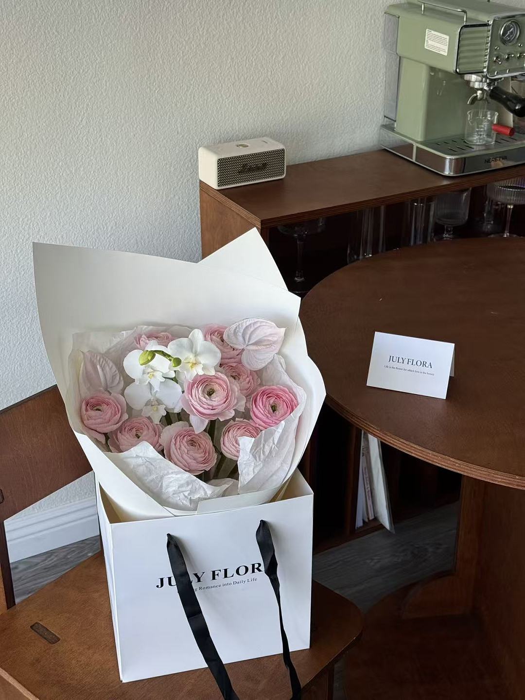 lm_image___2zfov swiper-item-image___2SBSc cover___2hGtr