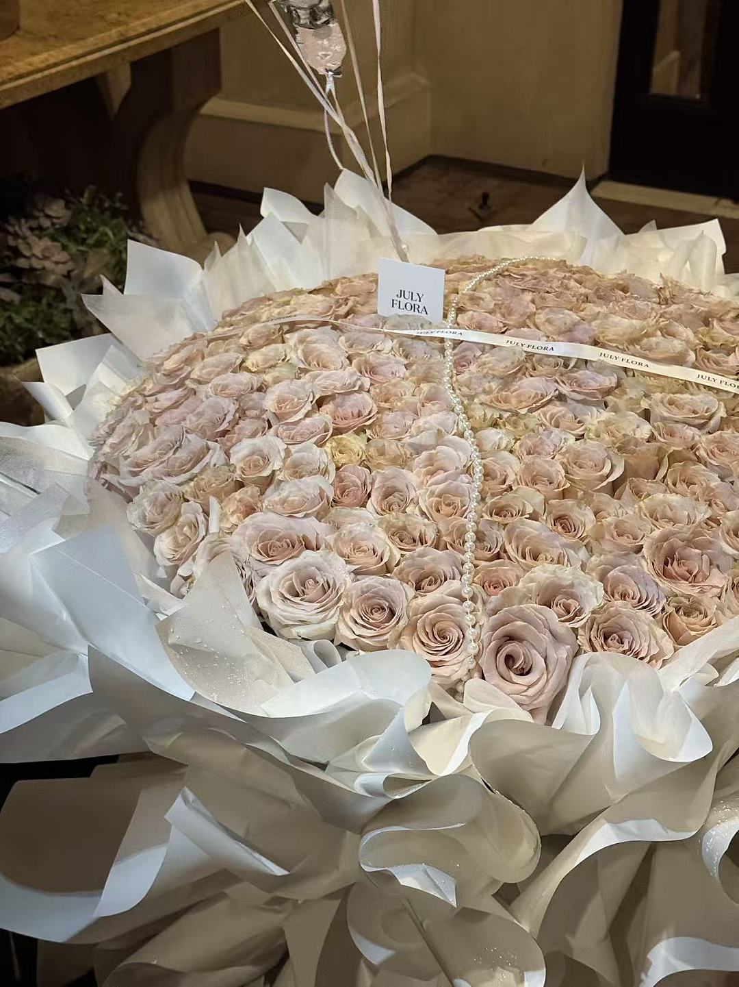 lm_image___2zfov swiper-item-image___2SBSc cover___2hGtr